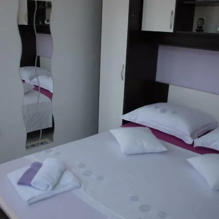 With Pool Split Vibe Apartamento Solin