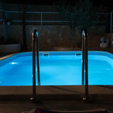 Apartamento With Pool Split Vibe *