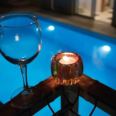 Apartamento With Pool Split Vibe